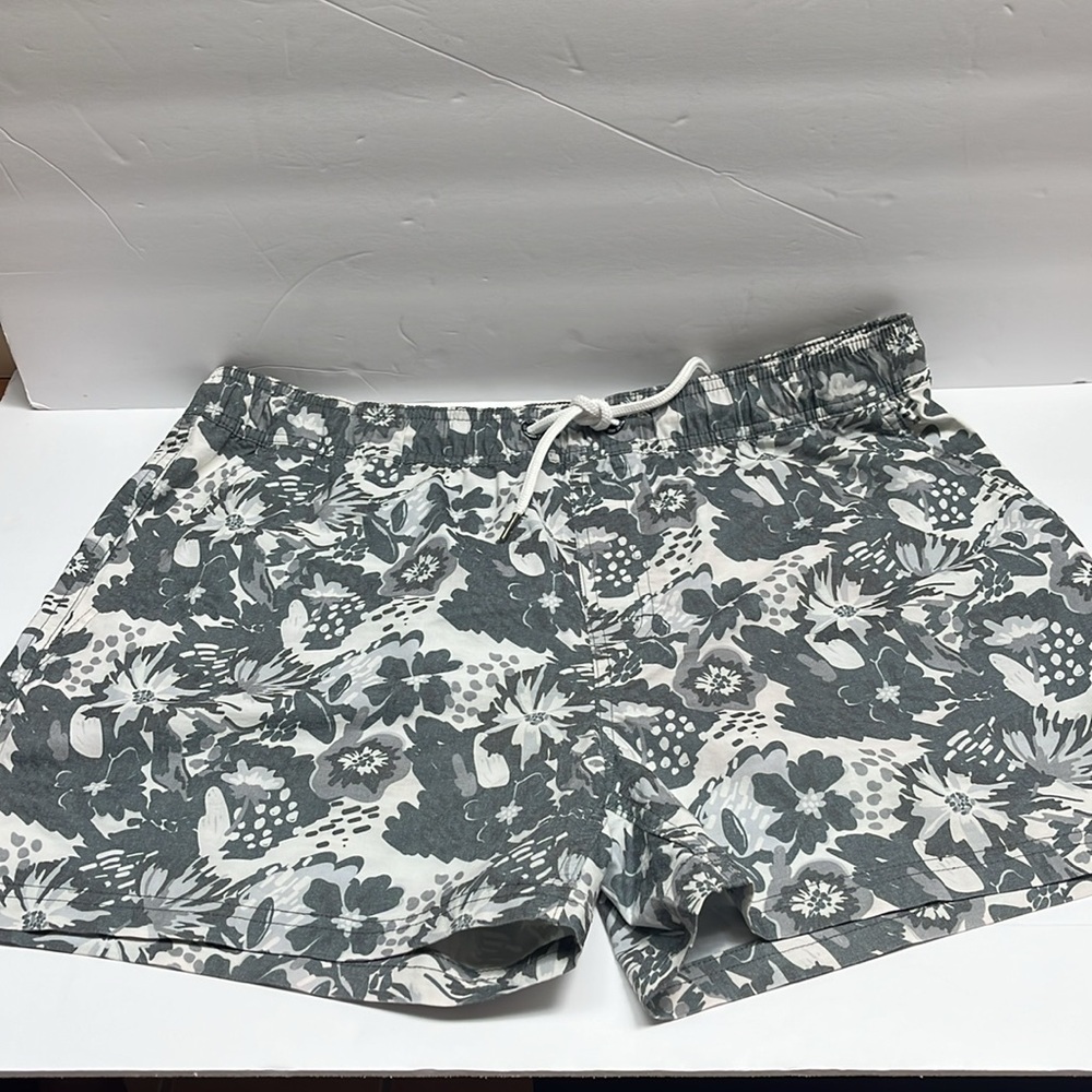 Ezekiel Black and White Floral Pattern Shorts